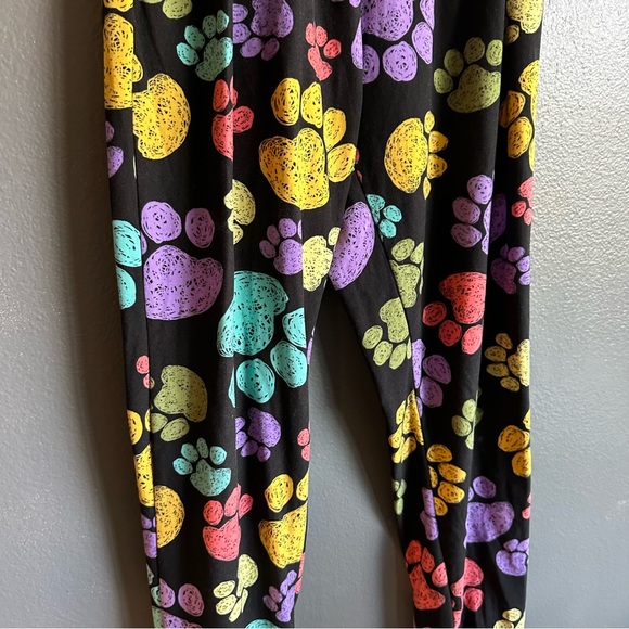 Animal print rainbow paw print joggers - Picture 5 of 7